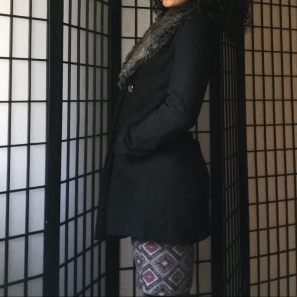 Classy PeaCoat - Picture 4 of 4